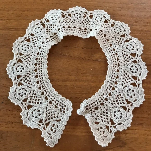 Two Vintage Hand Crochet Cotton Victorian Collars - Picture 1 of 10